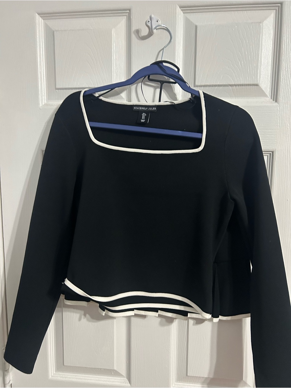 Sincerly Jules Black Long-Sleeve Square Neck Top with White Trim